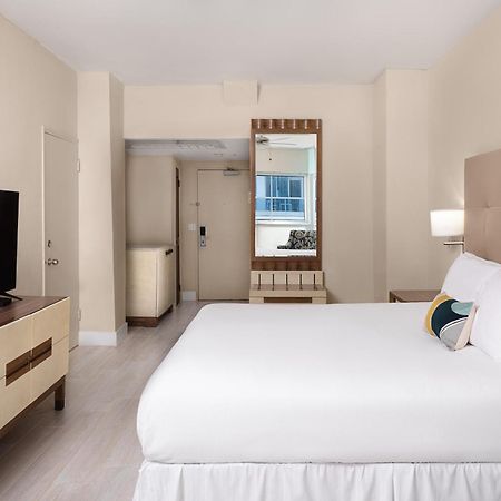 Sherry Frontenac Oceanfront Miami Beach Exterior photo