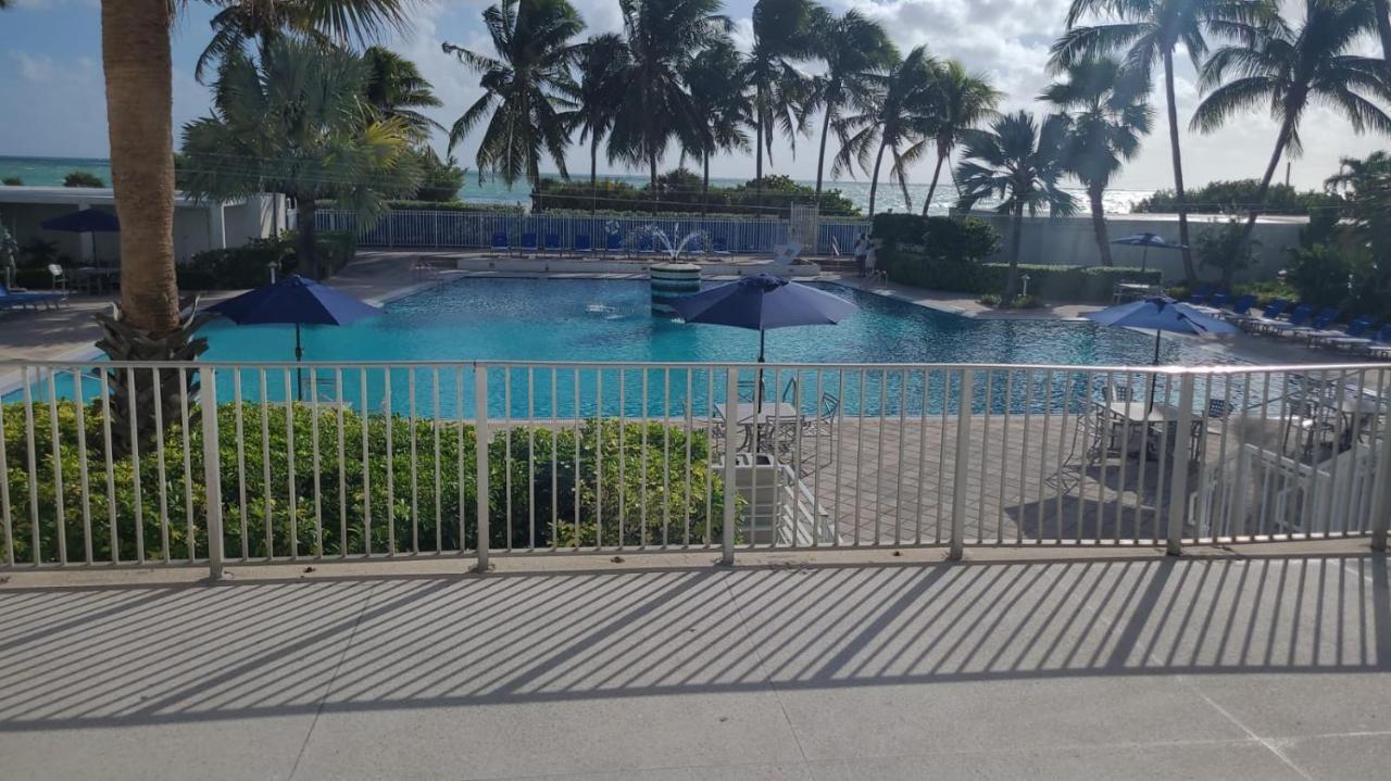 Sherry Frontenac Oceanfront Miami Beach Exterior photo