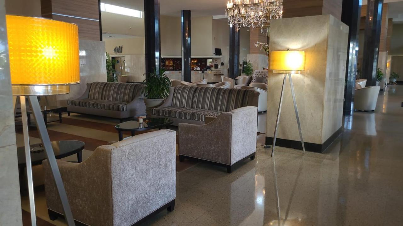 Sherry Frontenac Oceanfront Miami Beach Exterior photo